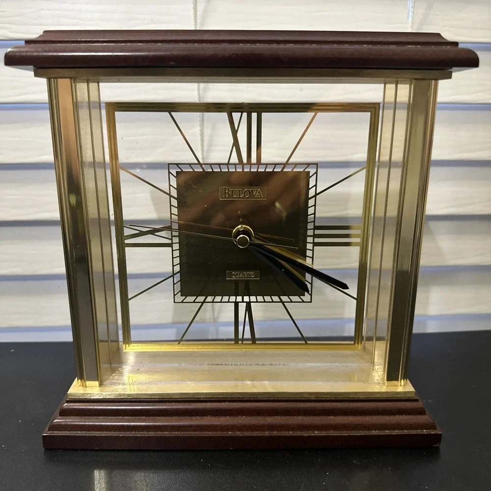 Bulova Vintage Quartz Desk Mantle Clock ‎ 8x8 Gold And Cherry
